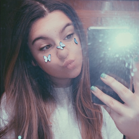 Meet your Posher, Ashleigh - Picture 2 of 6